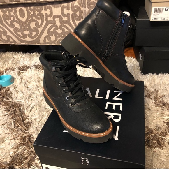 LUCY ,Naturalizer  Booties  9M - Picture 5 of 8